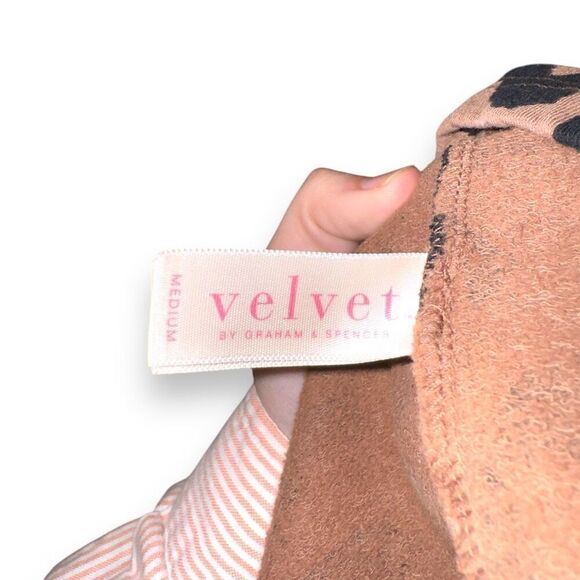 NWT Velvet By Graham & Spencer Renee Puff Dress Sz M in Camel & Black Leopard - Picture 8 of 10